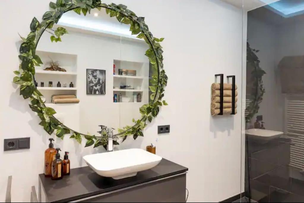 Design Apartment Im Zentrum Von Nienburg! Nienburg  Exteriör bild